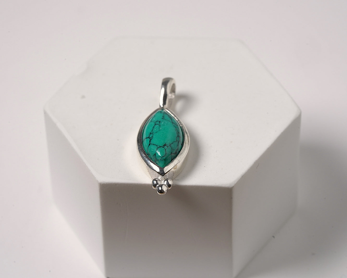 925 Sterling Silver Drop Pendant with Turquoise Stone