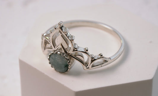 925 Sterling Silver Green Aventurine Crown Style Ring