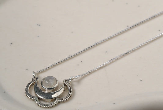 925 Sterling Silver Moonstone Pendant Necklace with Chain