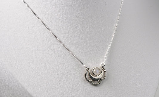 925 Sterling Silver Natural Moonstone Pendant Necklace with Chain