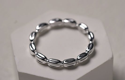 925 Sterling Silver Oval Detail Ring