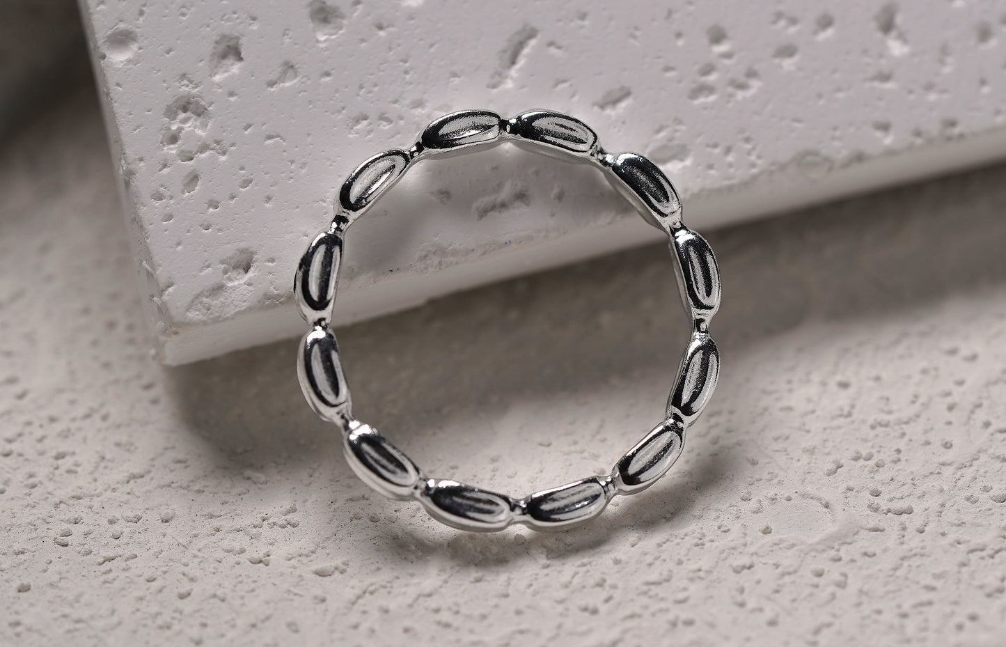 925 Sterling Silver Oval Detail Ring