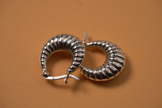 925 Sterling Silver Patterned Medium Drop Hoop Earring