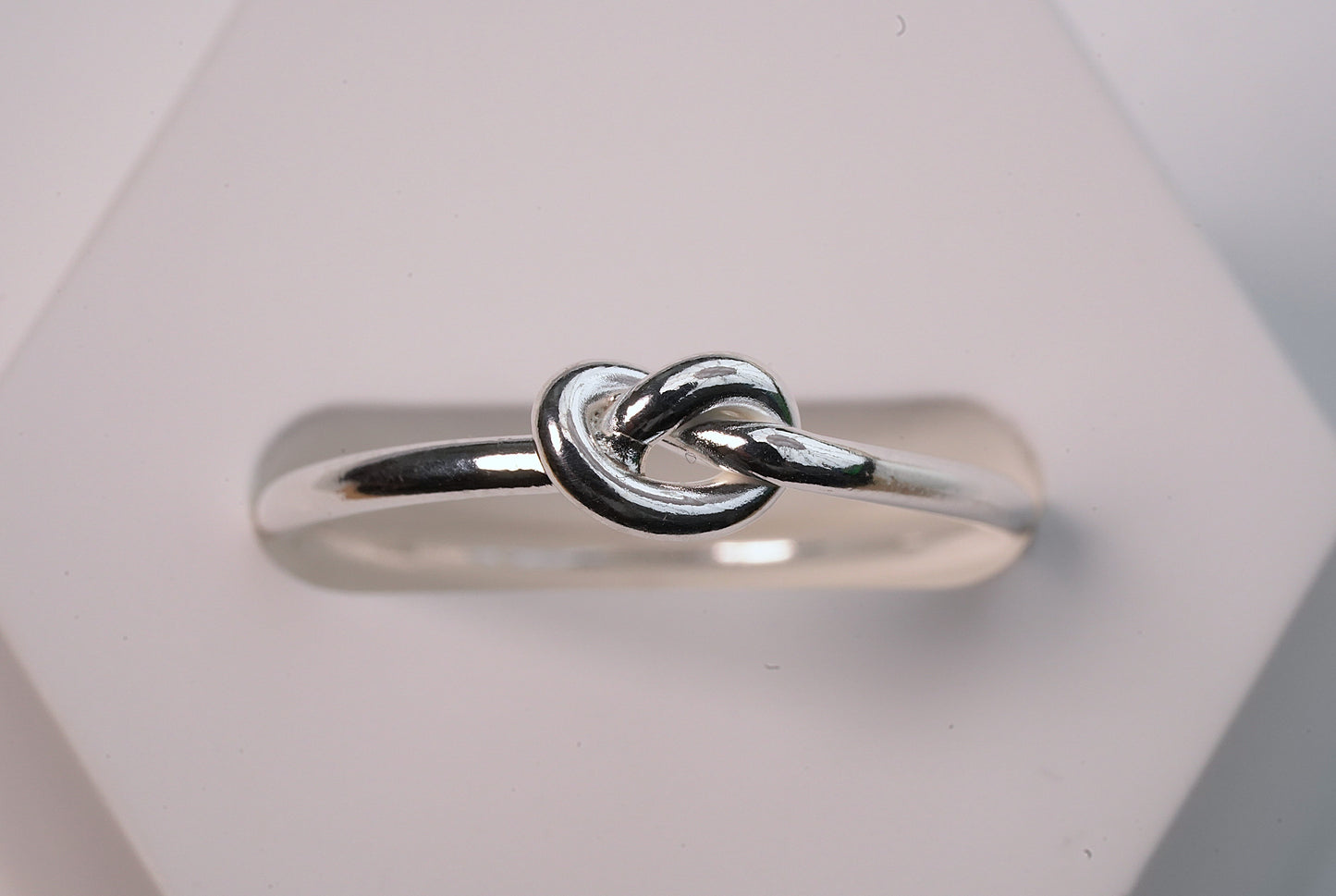 925 Sterling Silver Ring Knot Design