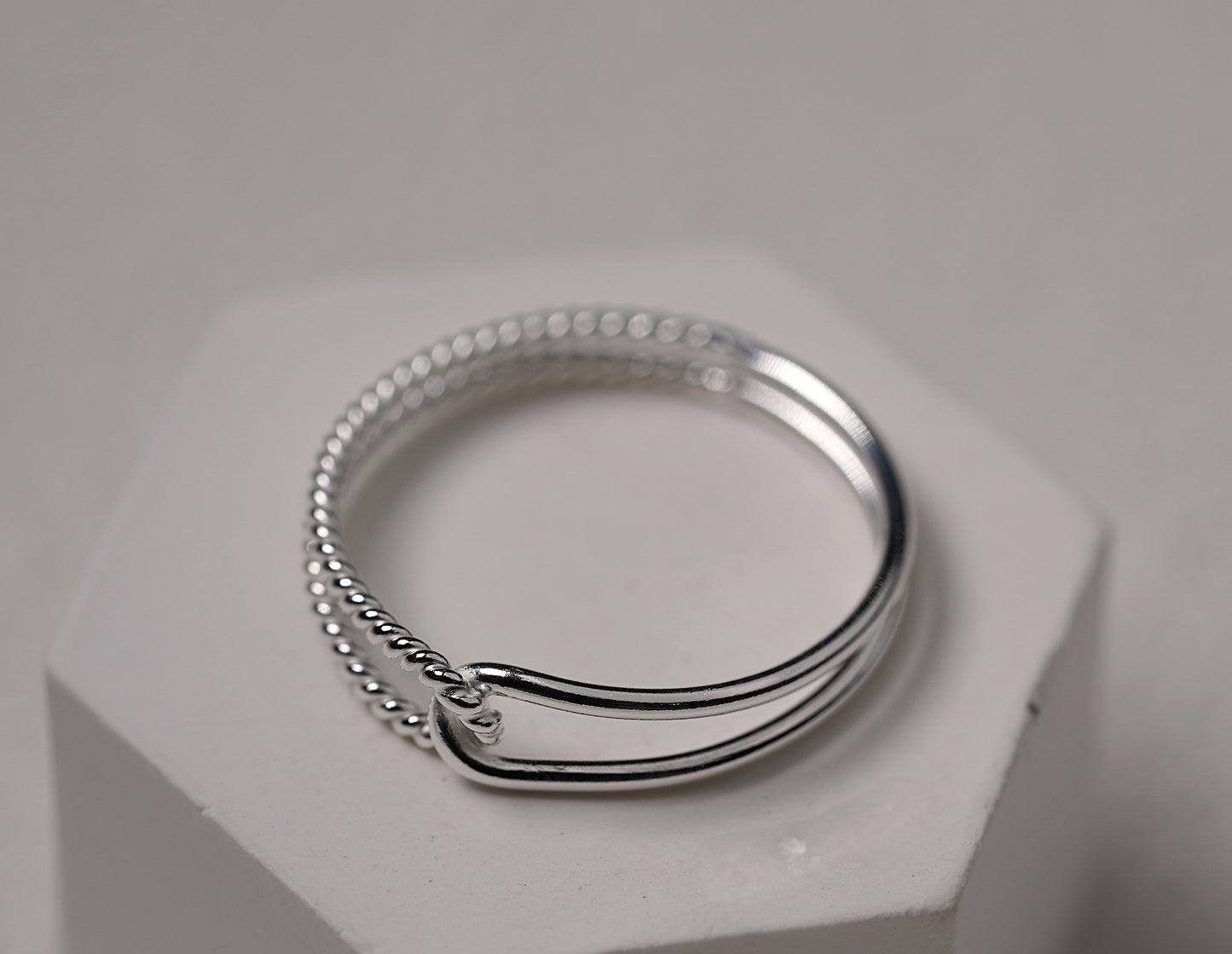 925 Sterling Silver Twisted and Wire Ring