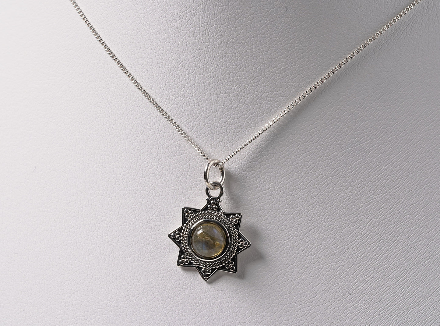 Tourmaline Sun Pendant - Griha Threads & Treasure