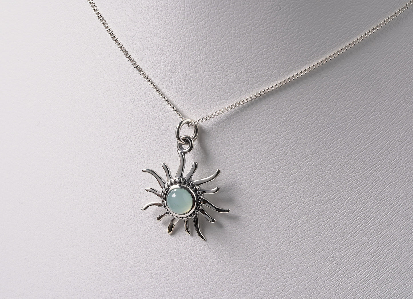 Sunray Pendant with Precious Stone - Griha Threads & Treasure