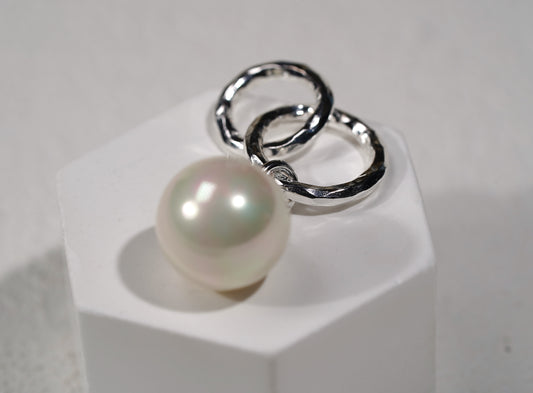 925 Sterling Silver Double Circle with Mother of Pearl Drop Pendant