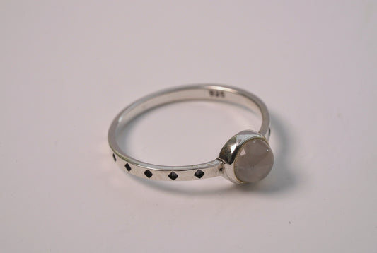 Petite Moonstone Ring in 925 Silver Jewellery