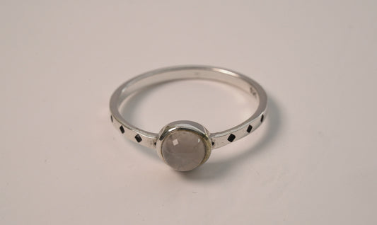 Petite Moonstone Ring in 925 Sterling Silver Jewellery