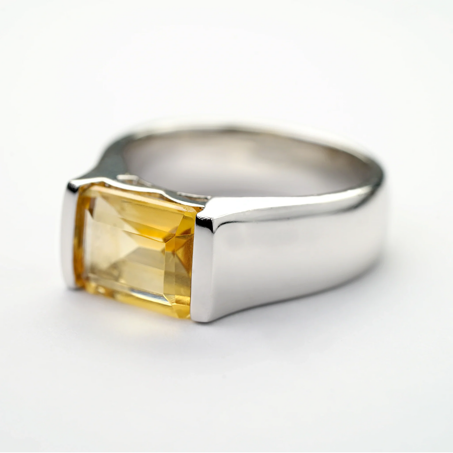 Emerald sterling silver ring