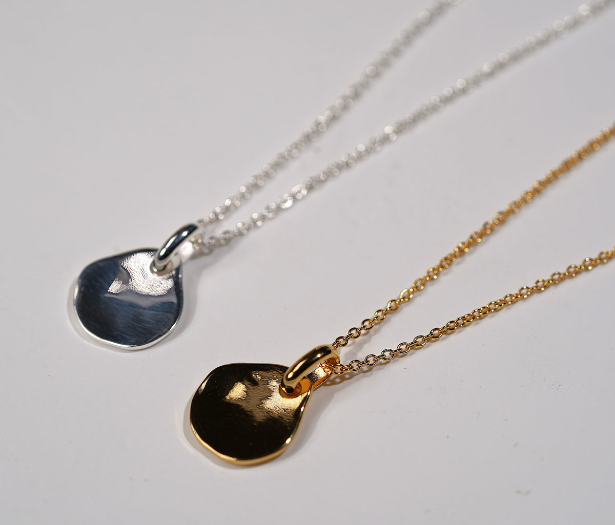 925 Sterling Silver and Gold Plated Simple Free Form Pendant Necklace 