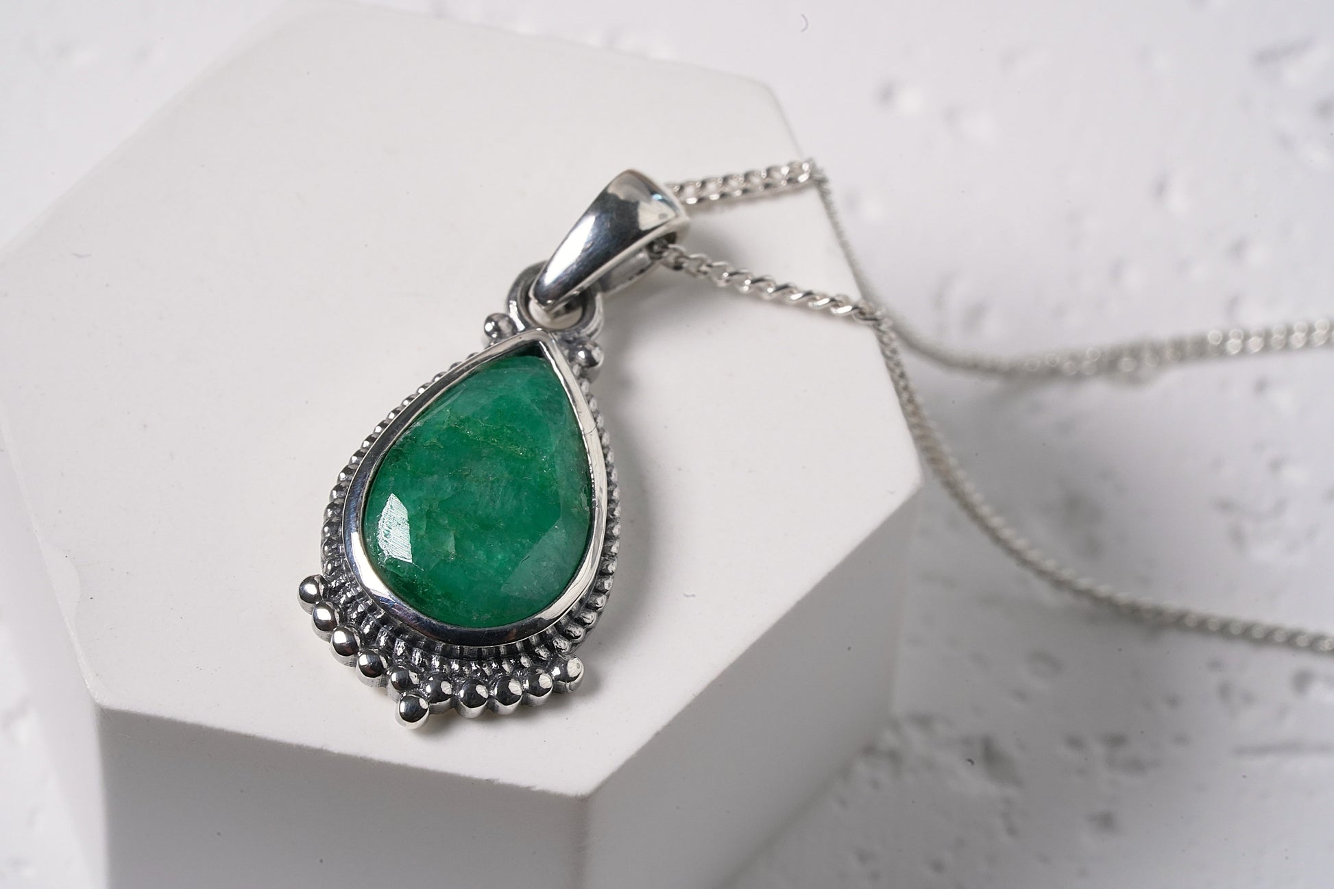 925 Sterling Silver Aventurine Drop Shaped Pendant