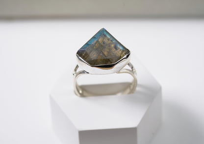  925 Sterling Silver Black Labradorite Ring