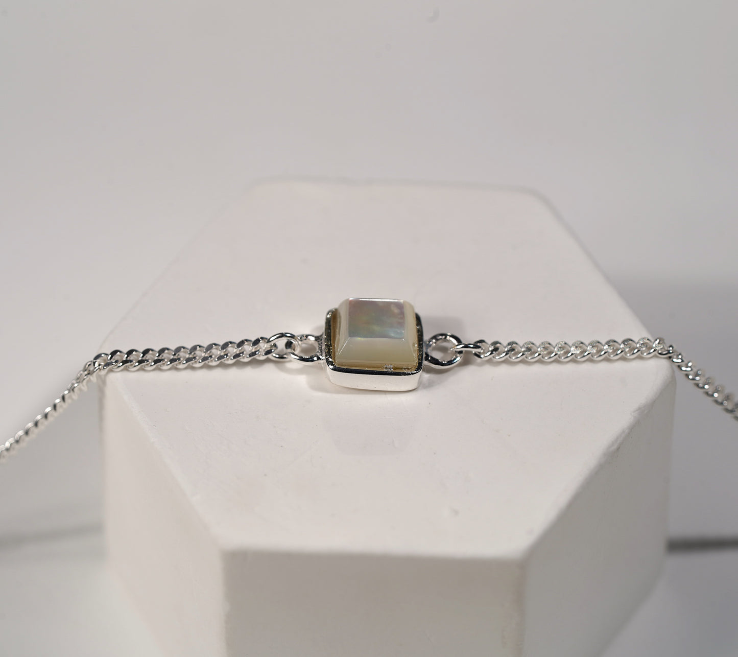 925 Sterling Silver Bracelet with Square Mother of Pearl