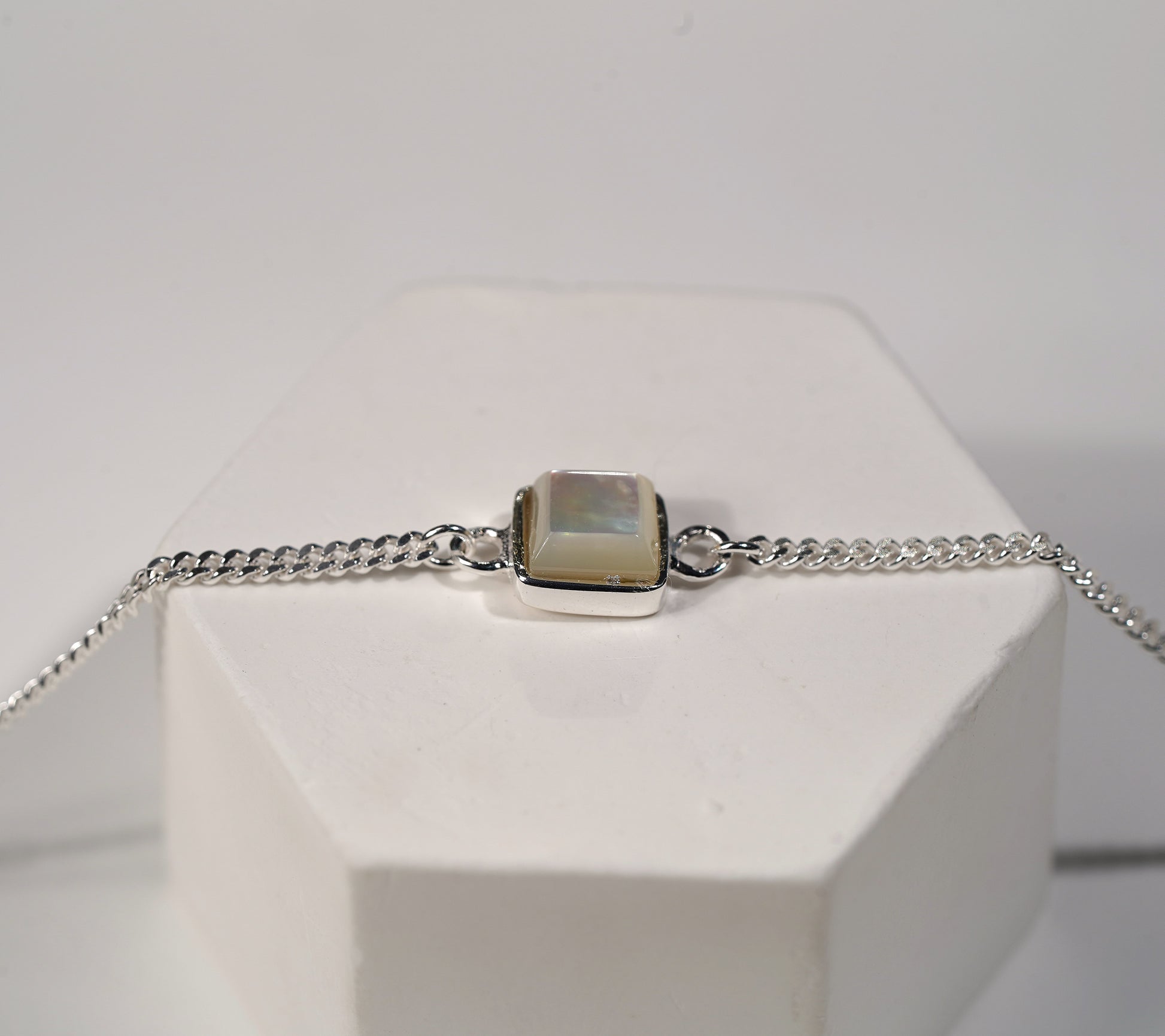 925 Sterling Silver Bracelet with Square Mother of Pearl