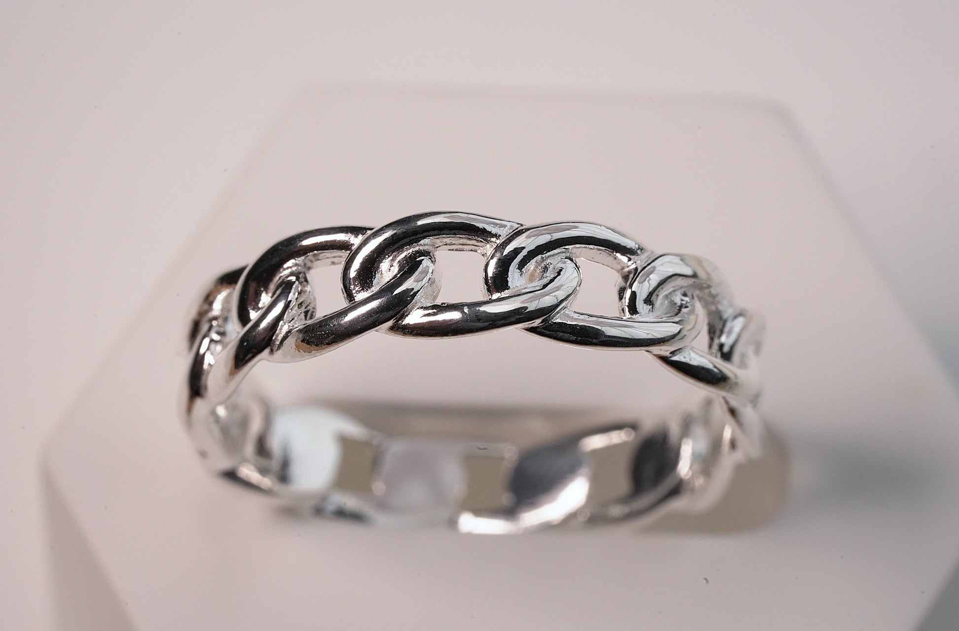 925 Sterling Silver Chain Ring