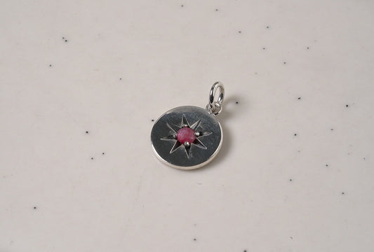 925 Sterling Silver Circle Pendant with Engraved Star and Natural Red Onyx Stone