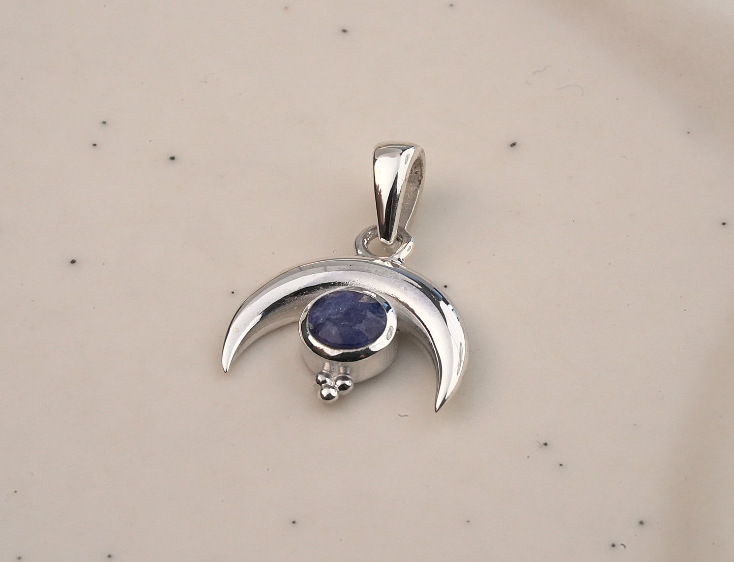 925 Sterling Silver Crescent Moon Pendant with Agate Stone