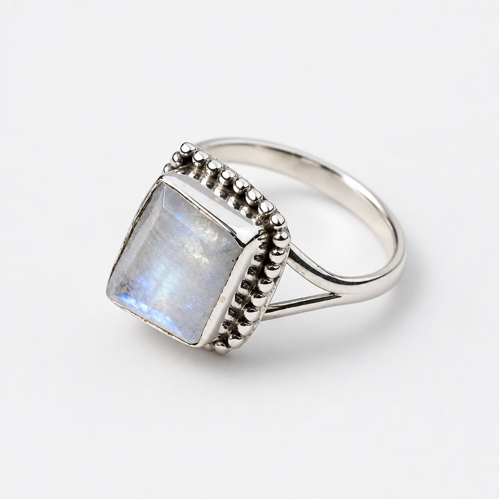 925 Sterling Silver Cut Moonstone Ring