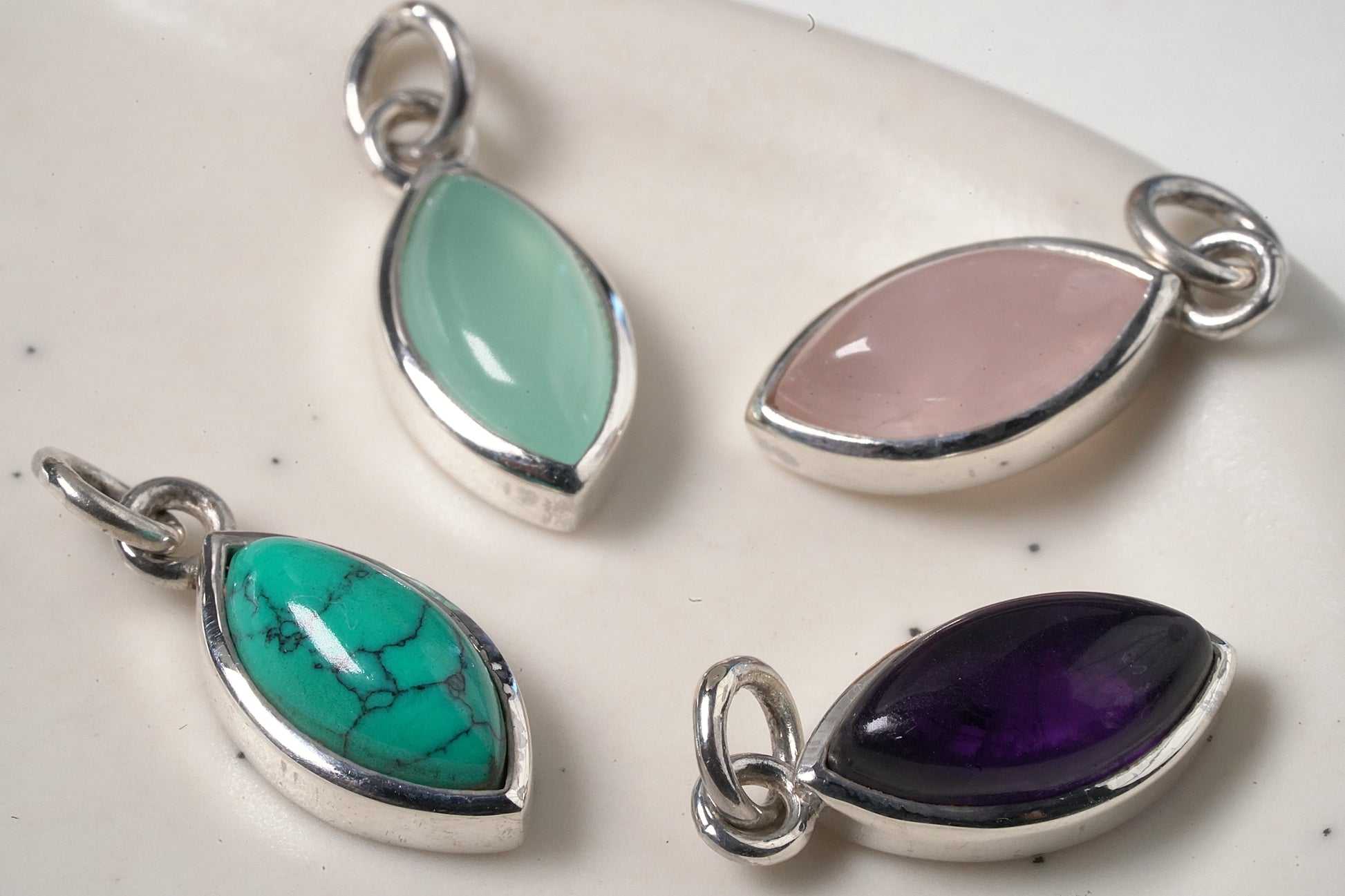 925 Sterling Silver Drop Shaped Natural Oval Stone Pendant