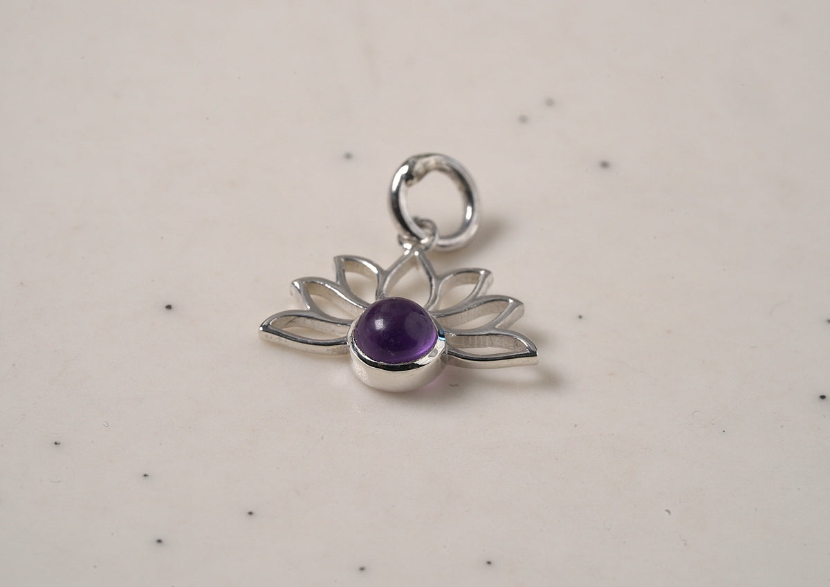 925 Sterling Silver Lotus Pendant with Natural Amethyst Stone