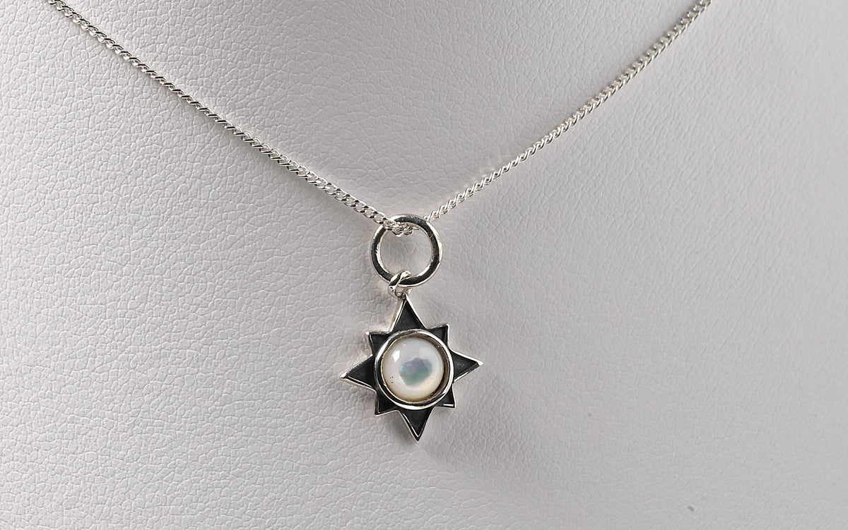 925 Sterling Silver Moonstone Star Shaped Pendant On Chain Necklace