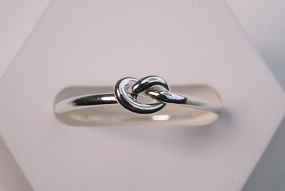 925 Sterling Silver Ring Knot Design