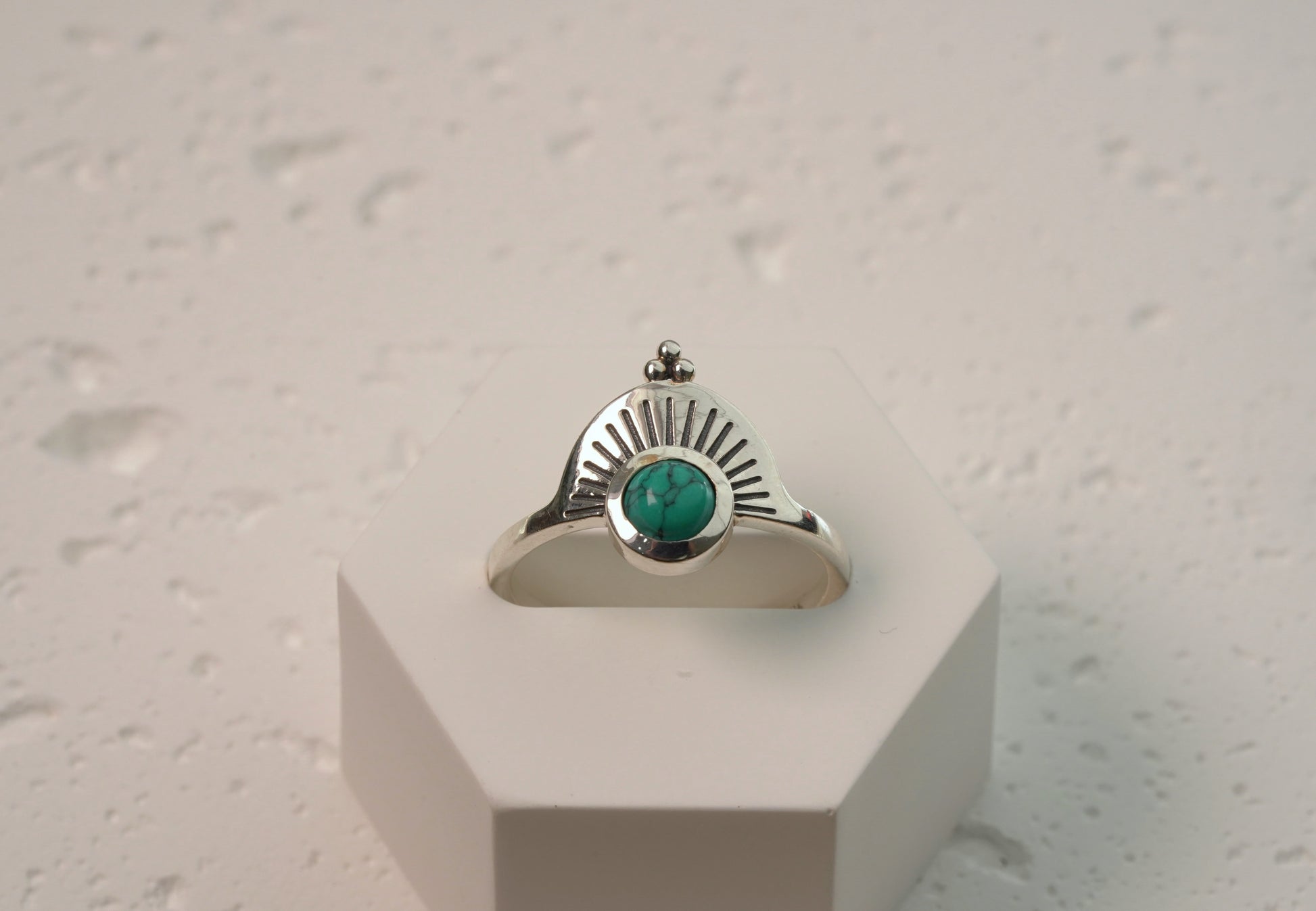  925 Sterling Silver Turquoise Stone Ring - Aztec Design