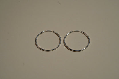 Simple Silver Hoop Earring - Griha Threads & Treasure