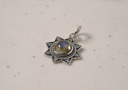 Tourmaline Sun Pendant - Griha Threads & Treasure