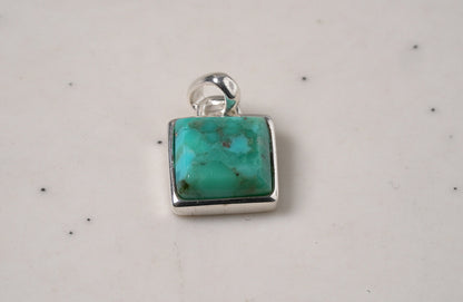 Square Precious Stone Pendant - Griha Threads & Treasure