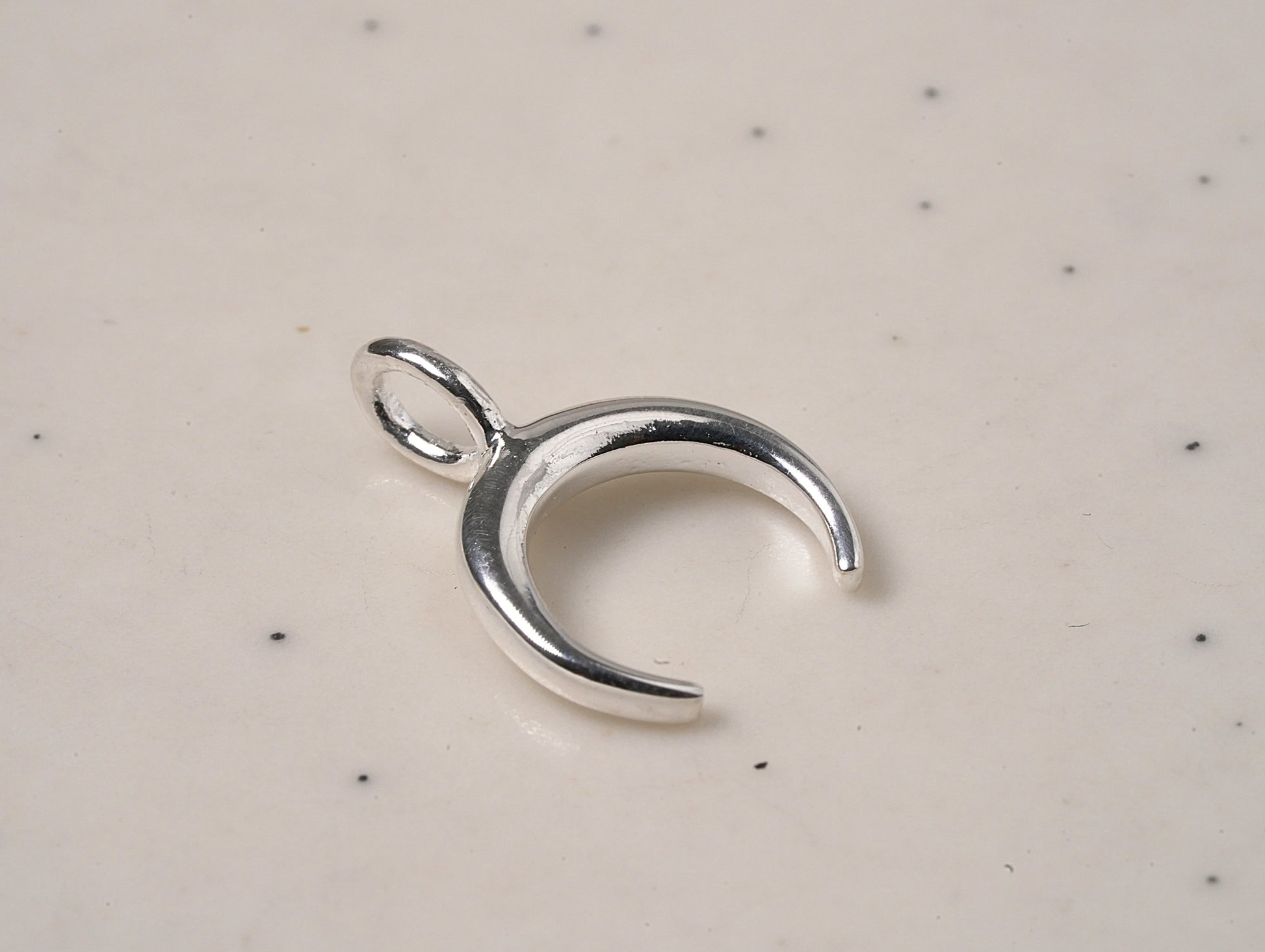 Sterling Silver Crescent Moon Pendant - Griha Threads & Treasure