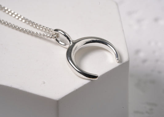 Sterling Silver Crescent Moon Pendant - Griha Threads & Treasure