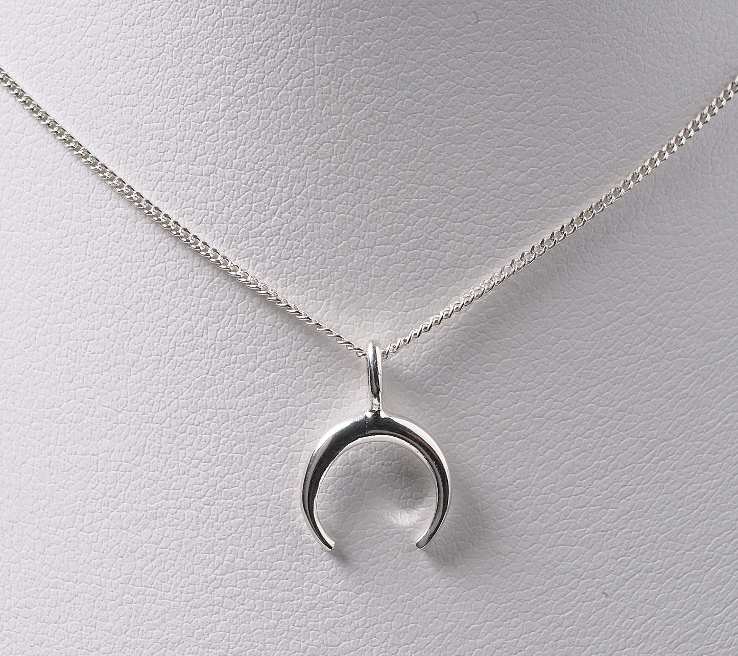 Sterling Silver Crescent Moon Pendant - Griha Threads & Treasure