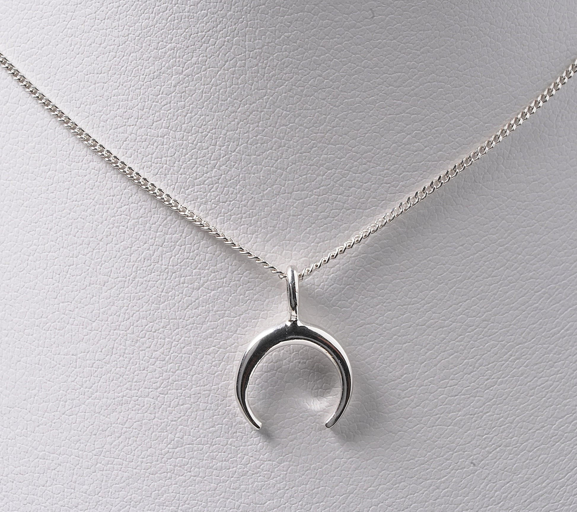 Sterling Silver Crescent Moon Pendant - Griha Threads & Treasure