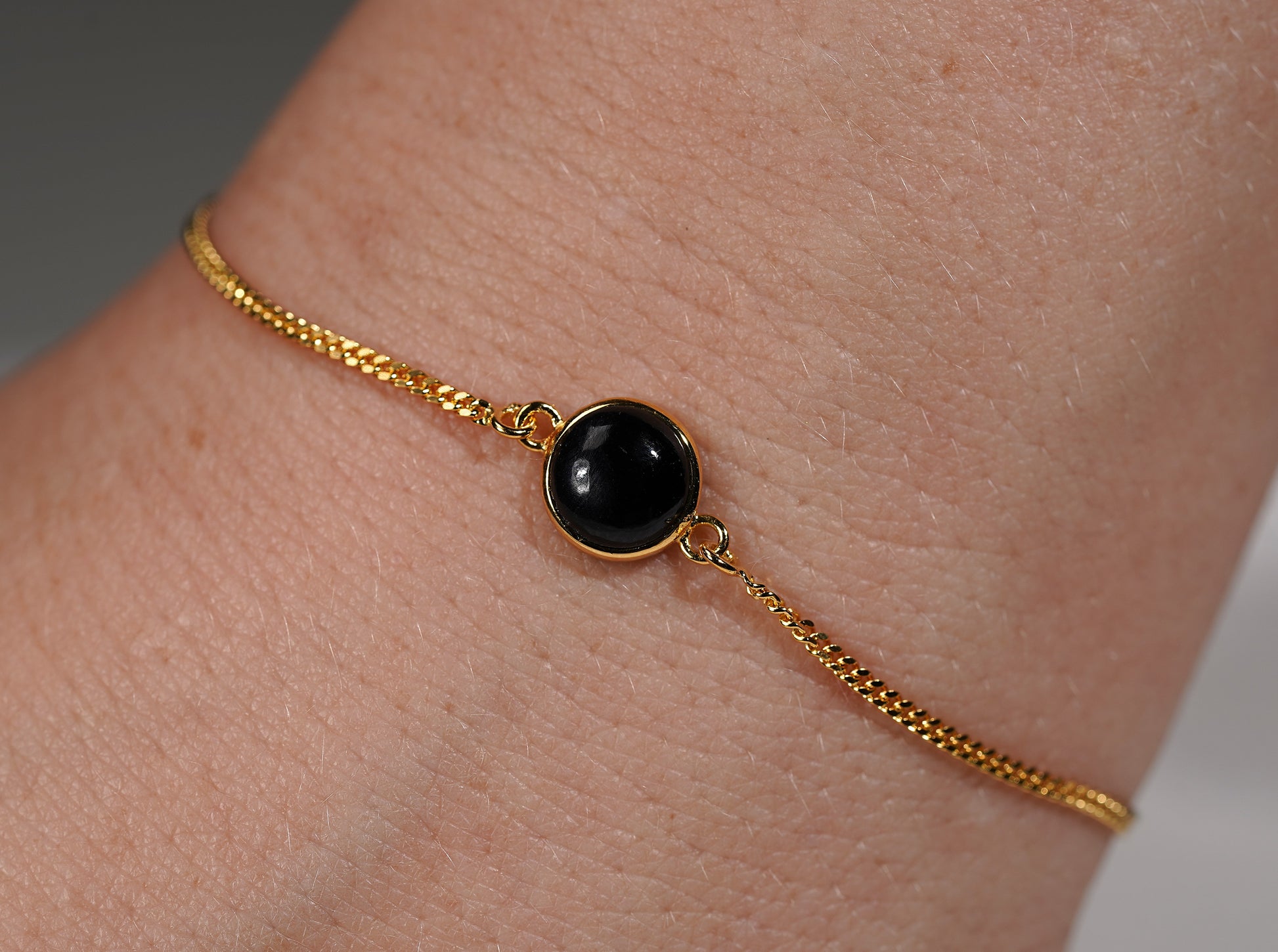 Gold Plated Bracelet Round Stone Feature- Onyx