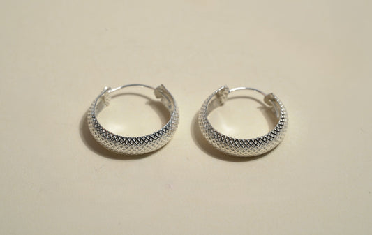 Silver Textured Hoop Earring - Griha Threads & Treasure