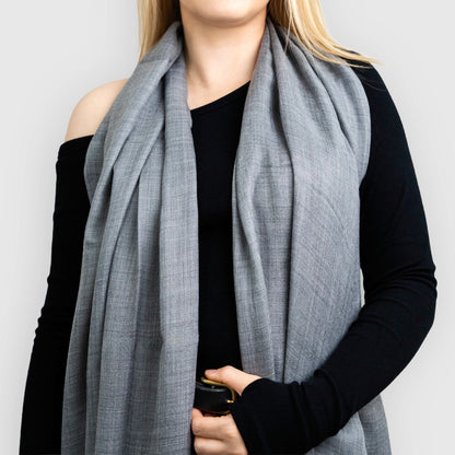 Light grey pashmina shawl scarf handmade in nepal
