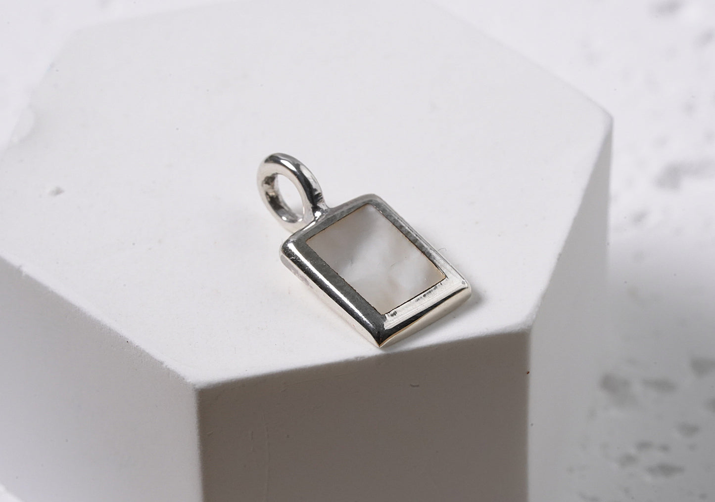 Minimalist 925 Sterling Silver Mother of Pearl Mini Rectangle Pendant