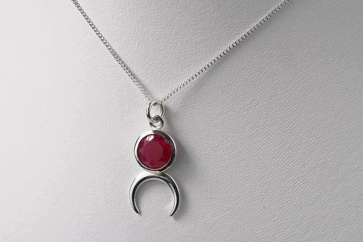 Natural Red Onyx Stone and Silver Moon Pendant - 925 Sterling Silver On Chain Necklace