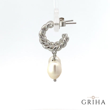 Silver Pearl Earring Twisted 