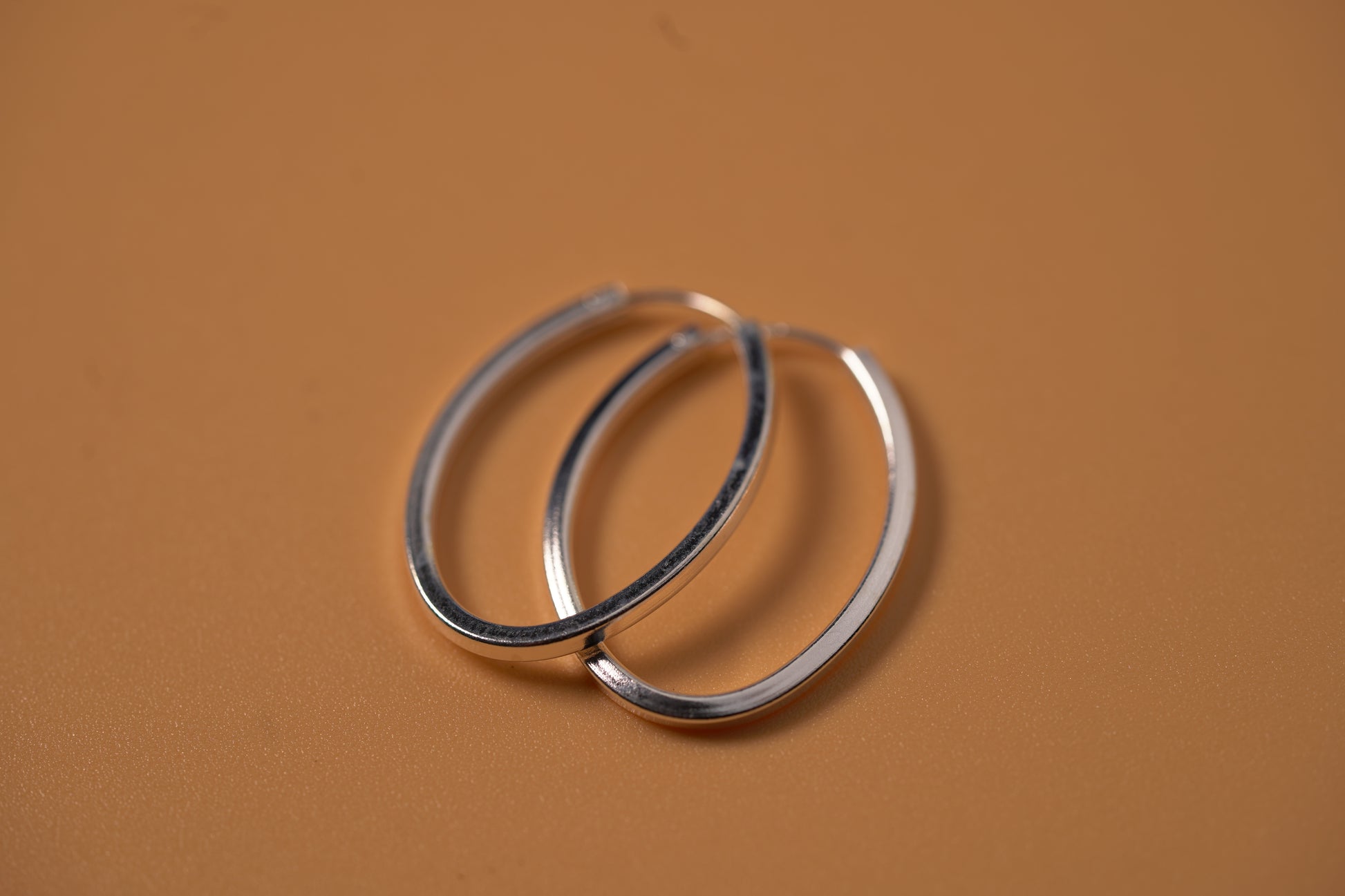 Simple Silver Oval Hoop Earring - Griha Threads & Treasure