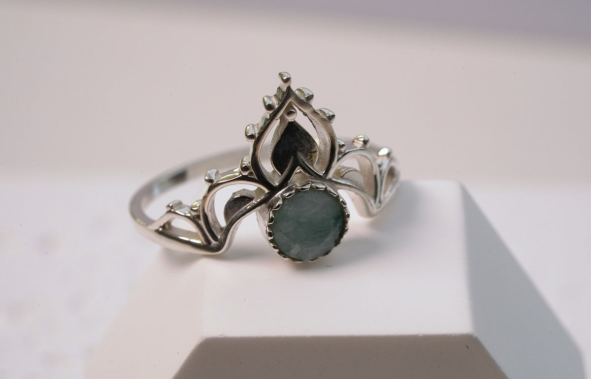 Sterling Silver Green Aventurine Crown Style Ring
